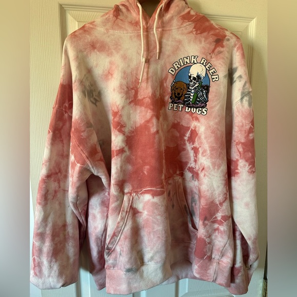 ALF DRINK BEER PET DOGS. XL HOODIE. LIKE NEW! - Picture 4 of 4